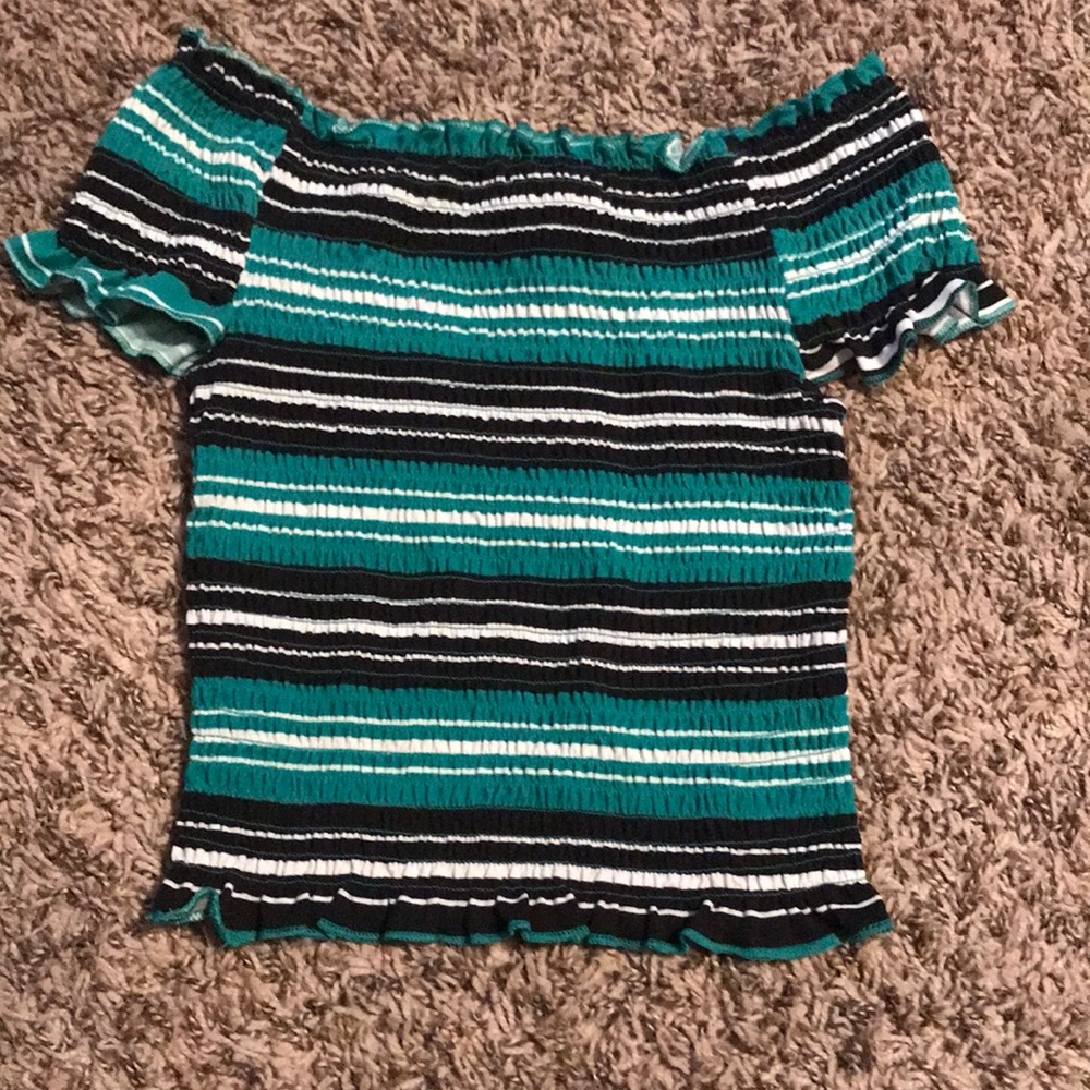 Rue 21 crop top